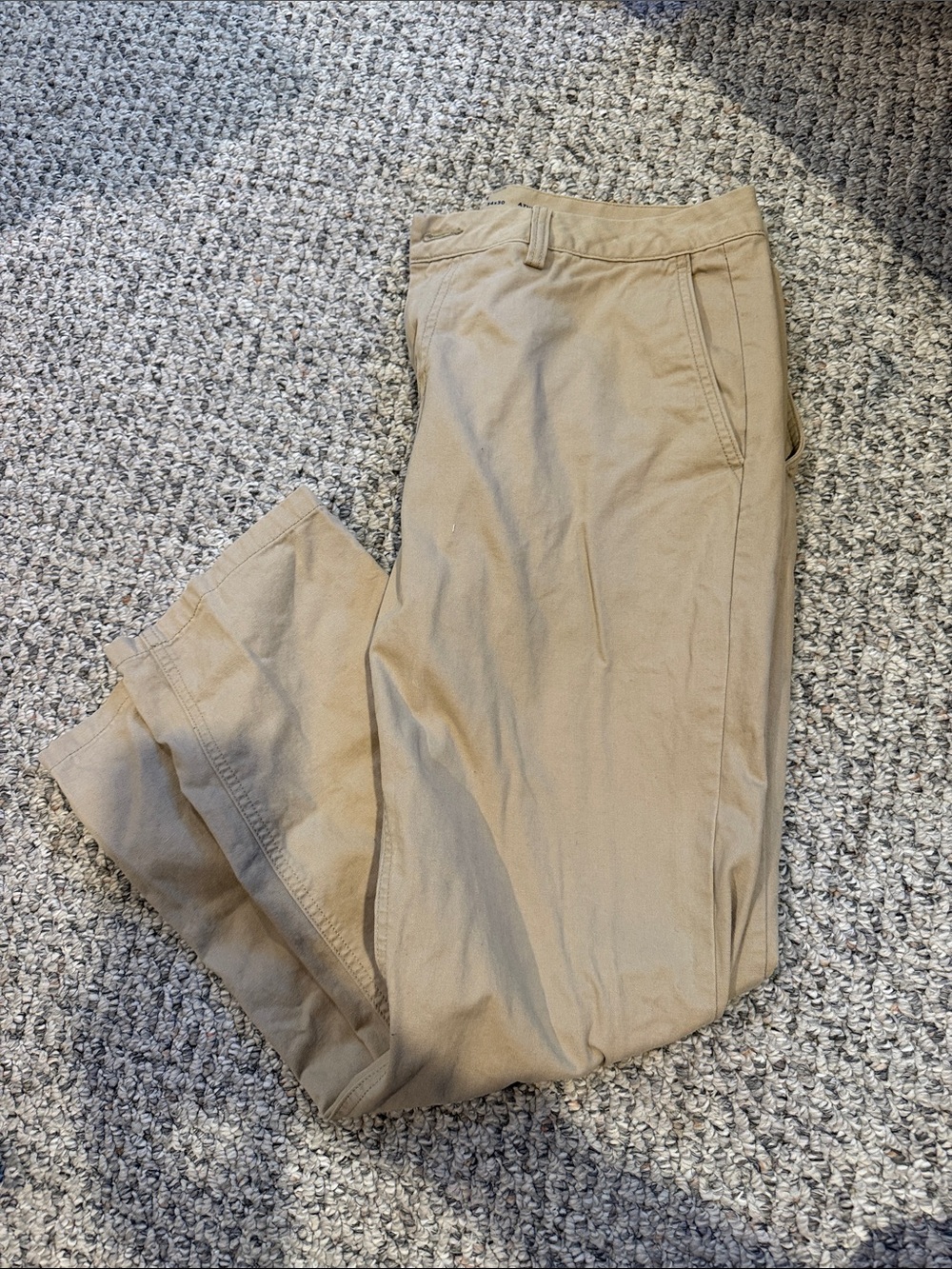 Old Navy Men's Chinos in Light Khaki
